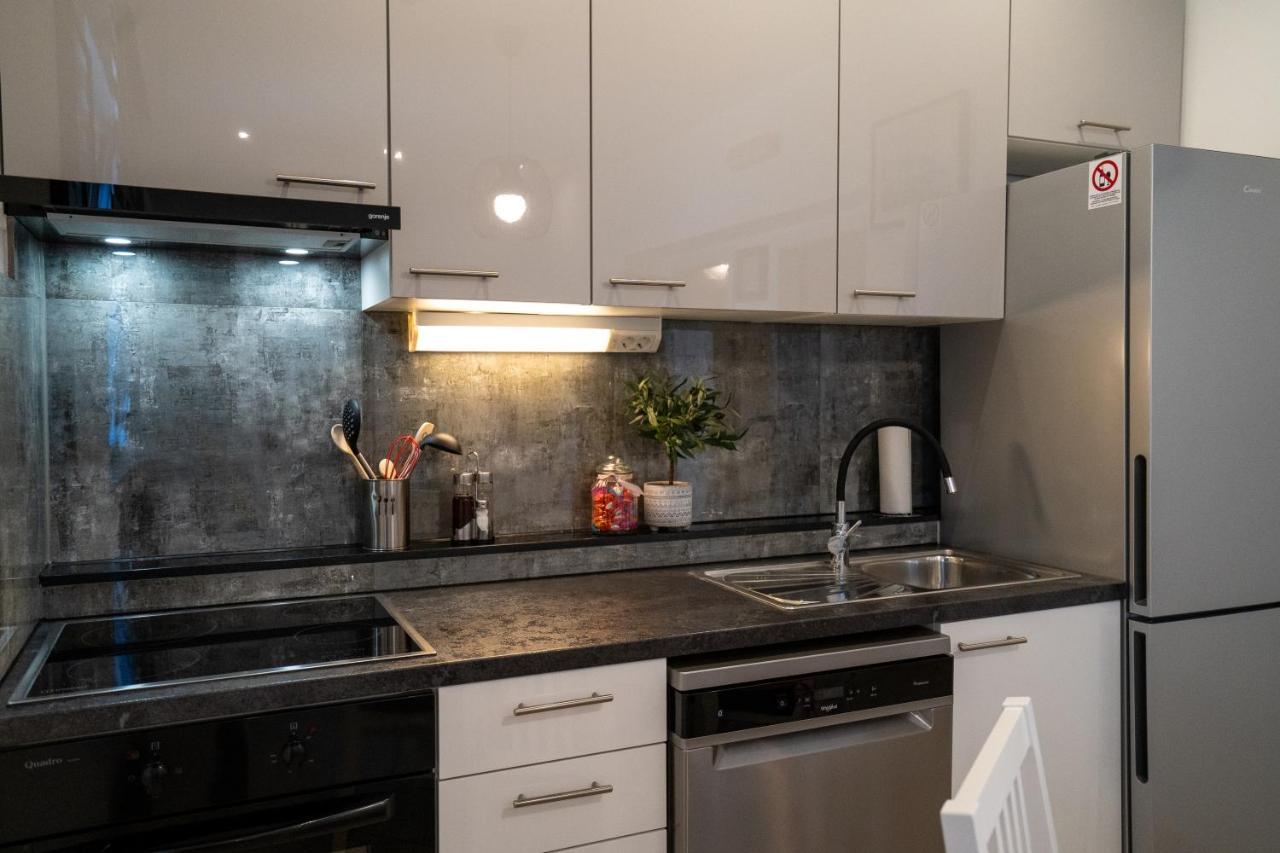 Apartman Dupin Dugi Rat Exterior foto